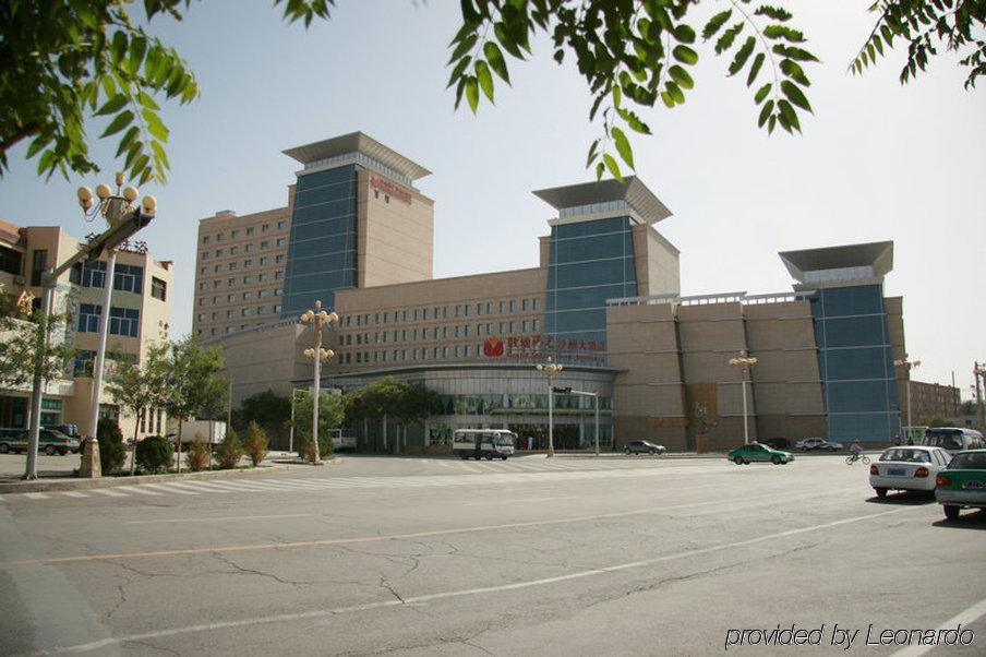 Grand Soluxe Hotel Dunhuang Extérieur photo